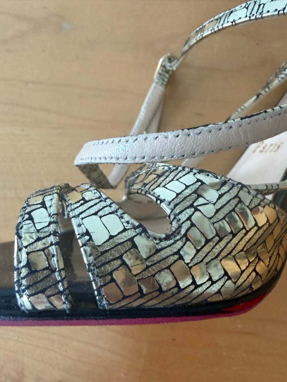 CHRISTIAN LOUBOUTIN LUXURY HEELS SIZE EU 37 - Picture 6 of 9